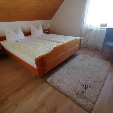Апартаменты Ferienwohnung Wackenhut Альтенштайг